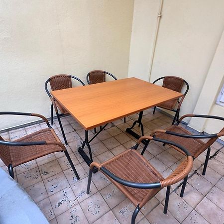 Apartmany Soukenicka Praha Bagian luar foto